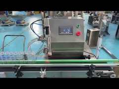 डेस्कटॉप ऑटोमैटिक भरने की मशीन कन्वेयर बेल्ट के साथ